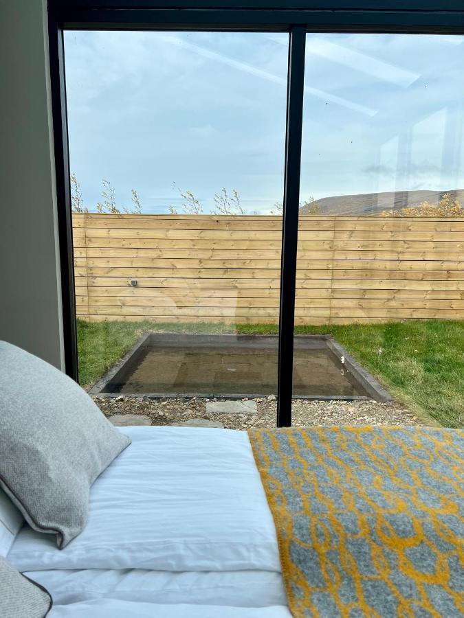 Glass Roof With Private Hot Tub Hébergement de vacances Reykholt (Western Iceland)